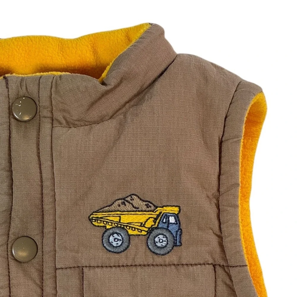 Gymboree Boy 18-24‎ Months Brown Quilted Vest Truck Applique Yellow Fleece Lined